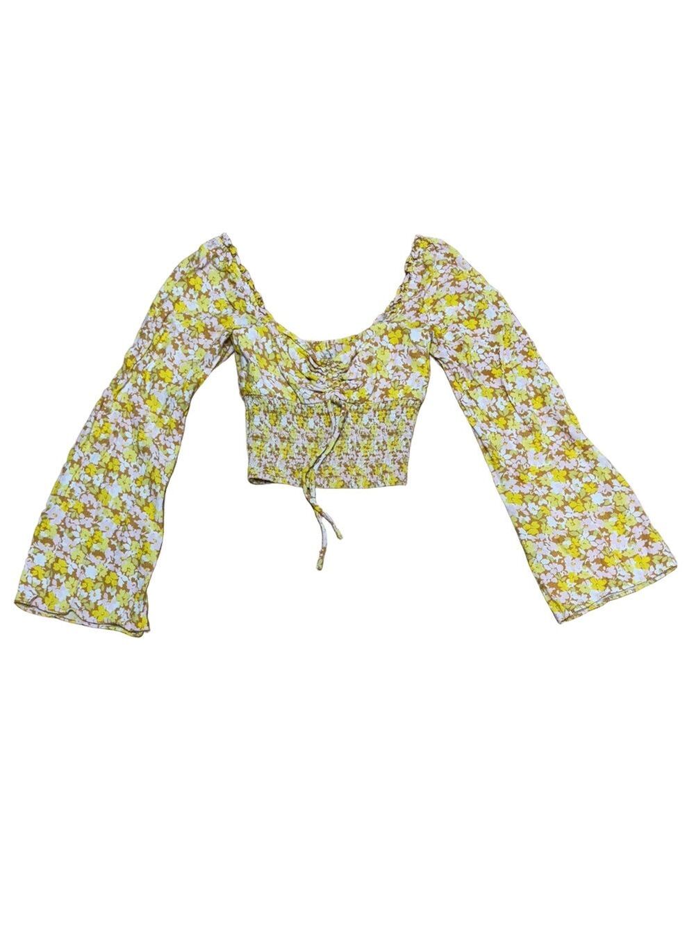 Urban Outfitters Floral Bell Sleeve Crop Blouse. Feminine Club Party Boho - Picture 1 of 7